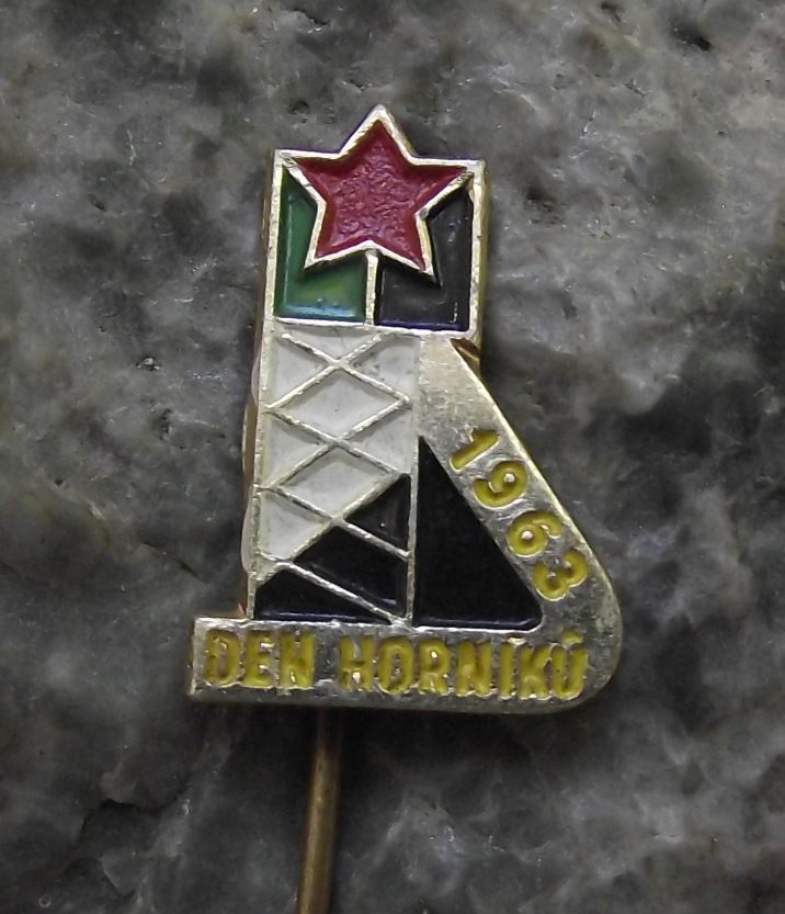 1963 National Czech Mining Miners Day Coal Mine Crossed Hammers Shaft Pin Badge - Badgecrazy