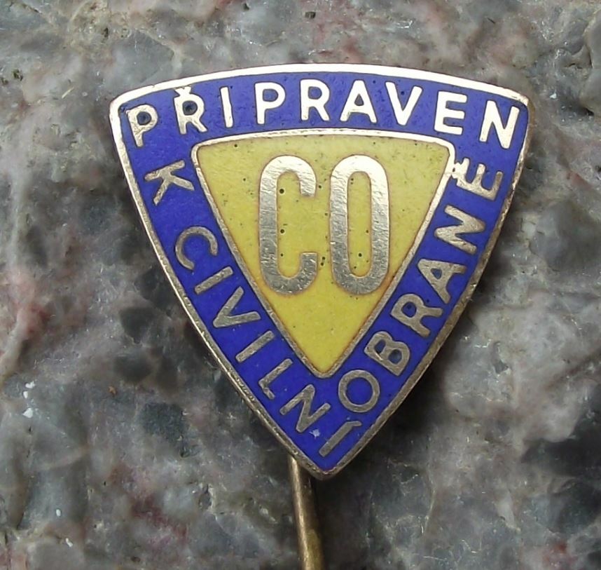 Vintage Czechoslovakia Civil Defense Defence Worker CO Prepared Award Pin Badge - Badgecrazy