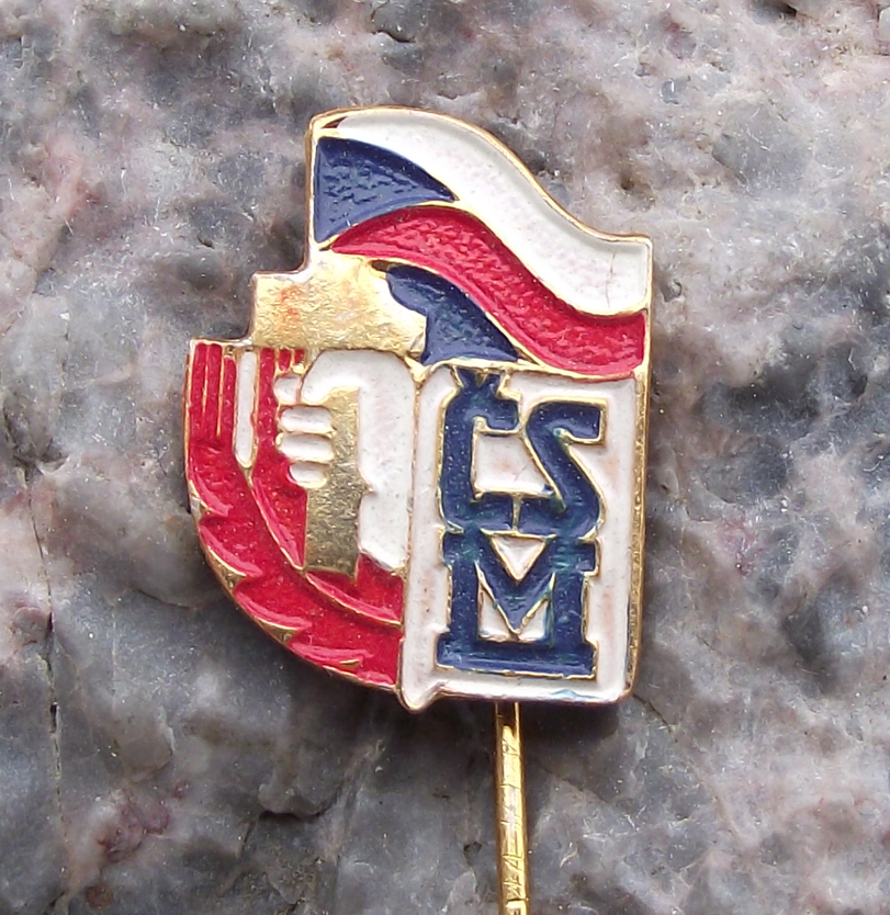 Vintage CSM Czechoslovakia Youth Organisation Members Hammer Flag Pin Badge - Badgecrazy