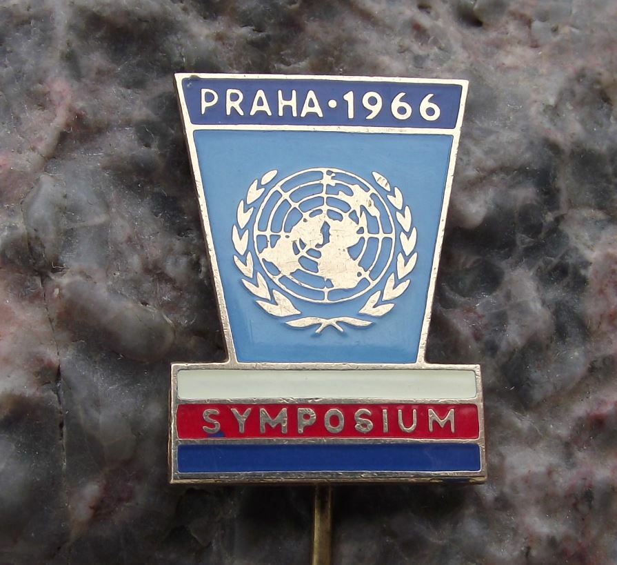 1966 Rare United Nations UN Symposium International Assembly Prague Pin Badge - Badgecrazy