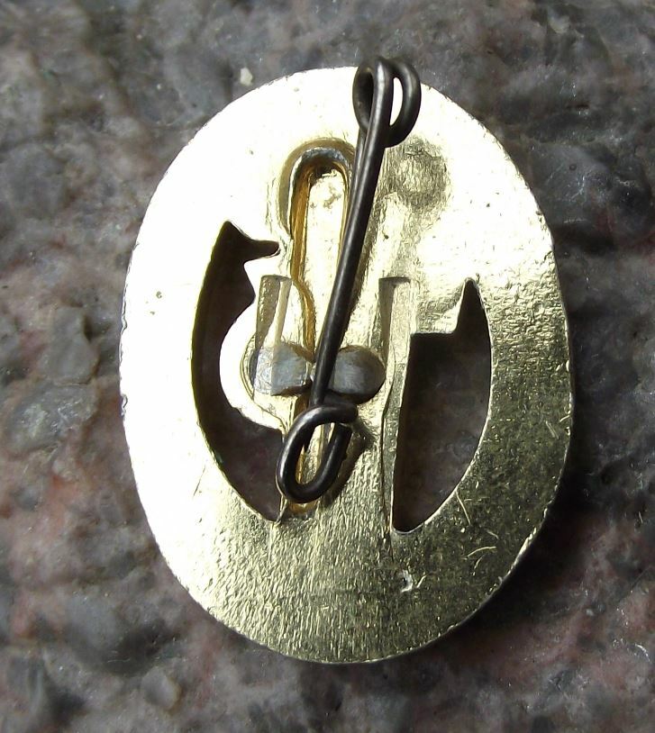 Thalmann Pioneer DDR Pentathlon Funfkampf Athletics Competition Award Pin Badge - Badgecrazy