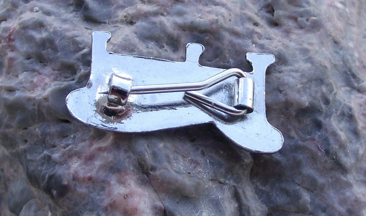 Vintage Leyland Automobiles Classic British Car Manufacturer Pin Badge - Badgecrazy