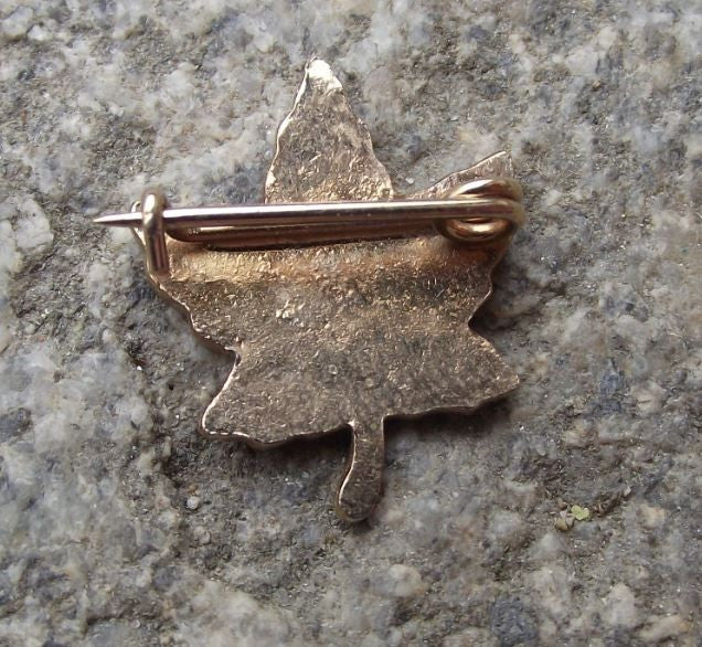 Montreal Canada Maple Leaf National Symbol Shaped Souvenier Tie Pin Brooch Badge - Badgecrazy