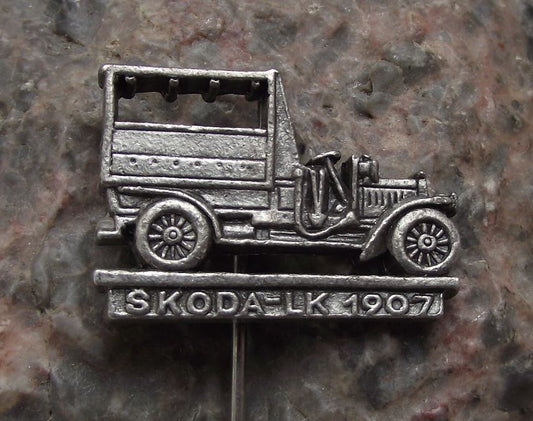 Antique Skoda Vintage 1907 Laurin Klement Delivery Truck Veteran Lorry Pin Badge - Badgecrazy
