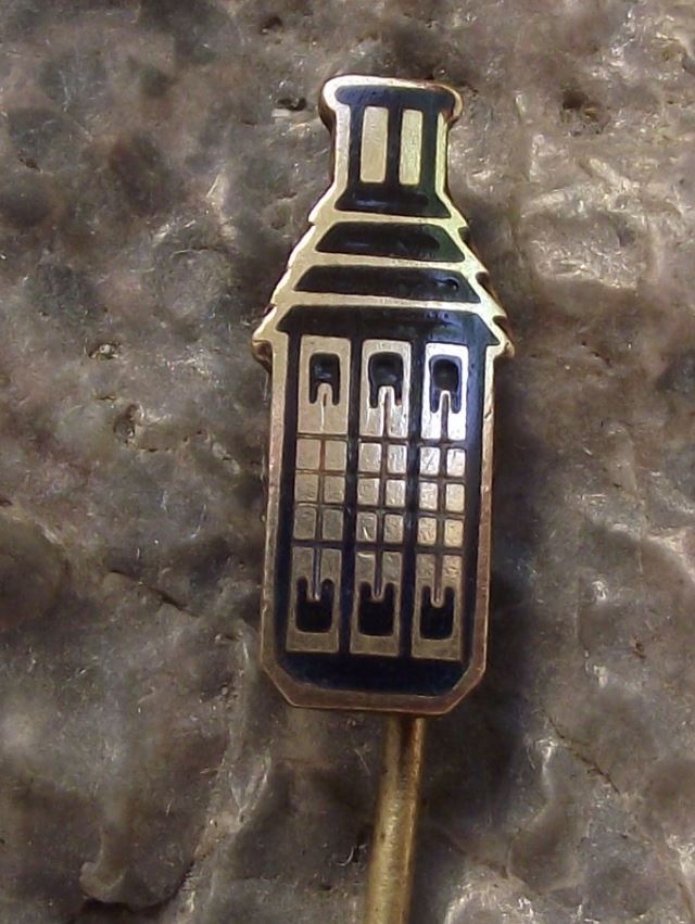Vintage Old Fashioned Oil Mining Miners Gas Lamp Lantern Light Pin Badge - Badgecrazy
