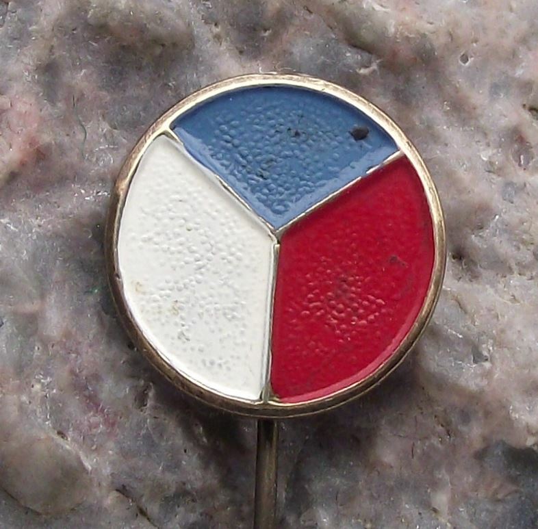Antique Czechoslovakia Red White Blue Military Aircraft Roundel Circle Pin Badge - Badgecrazy