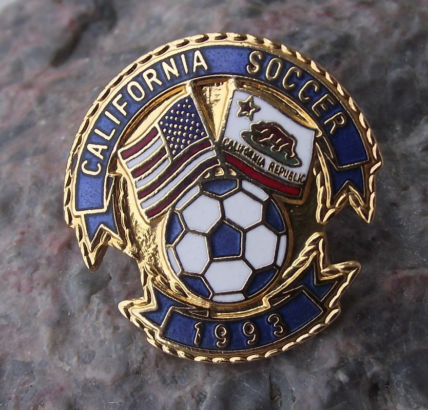 1993 California Soccer USA American Football US National Team Division Pin Badge - Badgecrazy