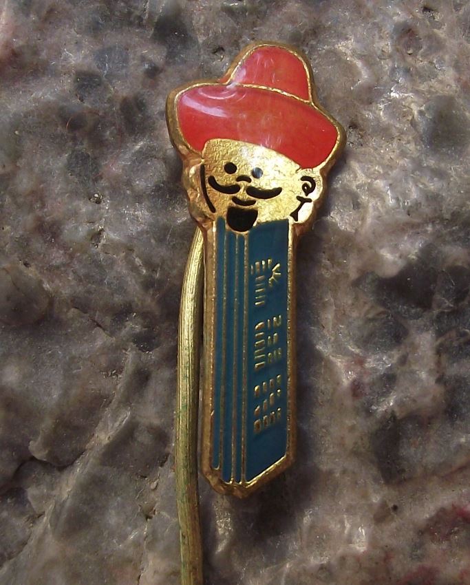 1976 Rare Disney Classic Pez Club of Croatia Mexican with Sombrero Pin Badge - Badgecrazy