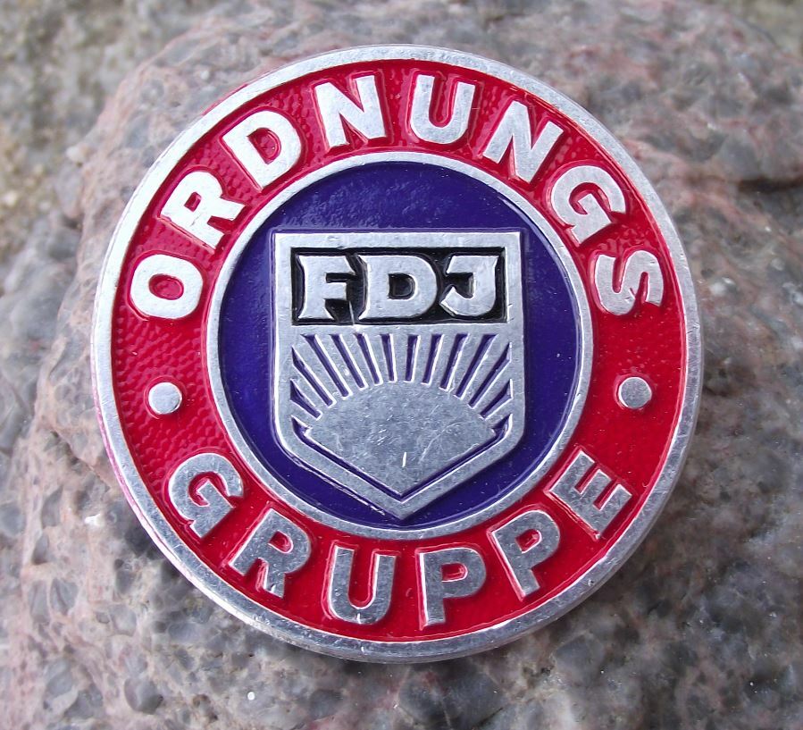 Vintage FDJ Freie Deutsche Jugend East Germany DDR Organisers Group Pin Badge - Badgecrazy