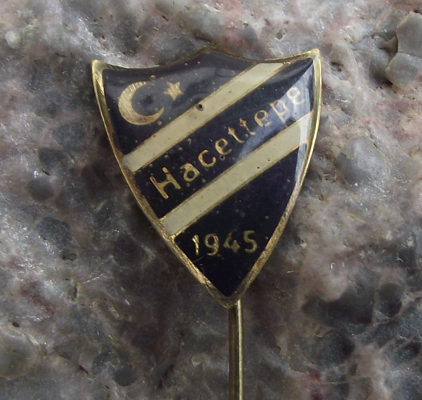 Antique Hacettepe GK Ankara 1945 Turkey Turkish Football Club Soccer Pin Badge - Badgecrazy