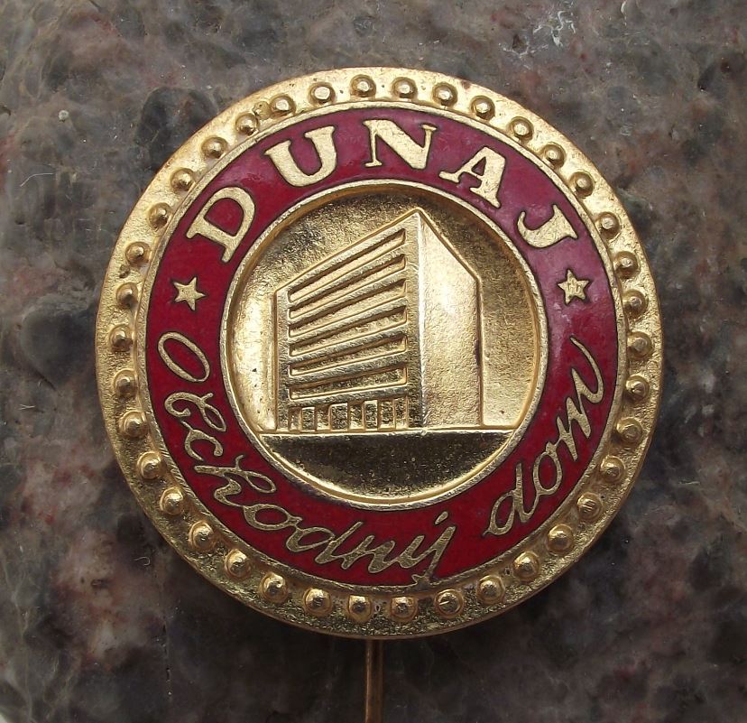 Rare Dunaj Obchodny Dom Communist Czechoslovakia Department Store Shop Pin Badge - Badgecrazy