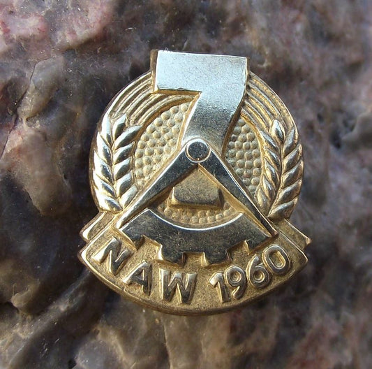 1960 NAW Nationale Aufbauwerk GDR German National Front Compass Hammer Pin Badge - Badgecrazy