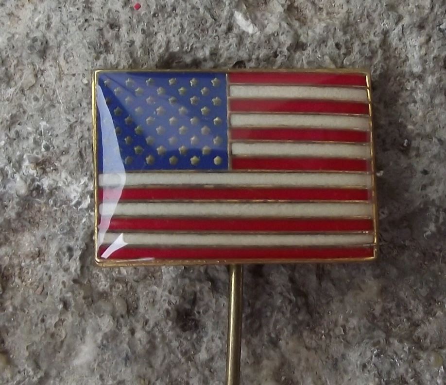 North American USA United States National Stars and Stripes Flag Pin Badge - Badgecrazy