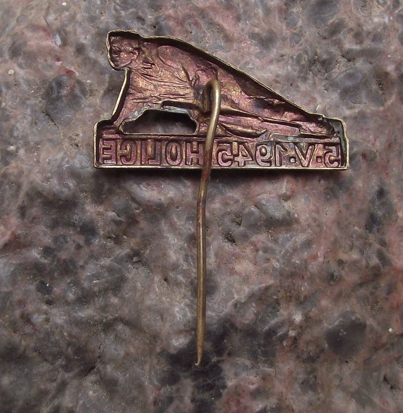 Antique Prague Uprising Armed Soldier Rifle 5th May 1945 World War 2 Pin Badge - Badgecrazy