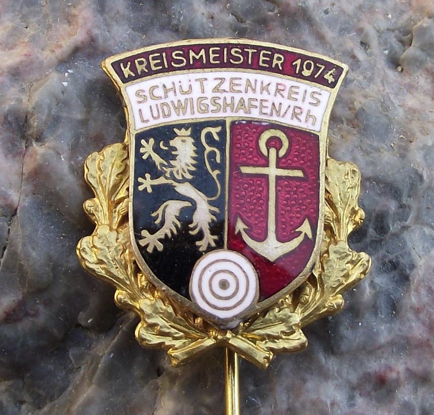 1974 Ludwigshafen Germany Shooting Competition District Champion Gold Pin Badge - Badgecrazy