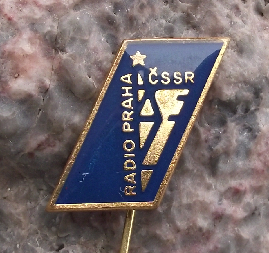 Radio Prague Praha Czechoslovakia CSSR Broadcasting Tower Mast Logo Pin Badge - Badgecrazy