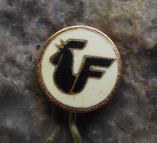 Antique Black Chicken Rooster Crowing Cockerel Farm Keeper Farmer Pin Badge - Badgecrazy