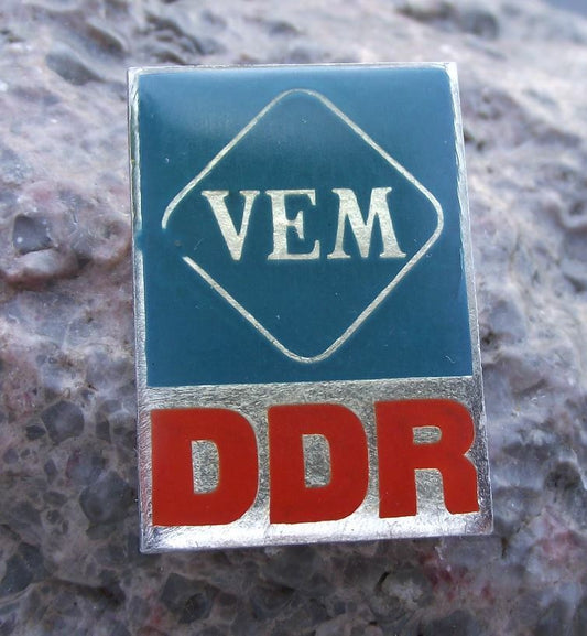 Warenzeichenverband VEM Engineering Electrics Firm Germany Advertising Pin Badge