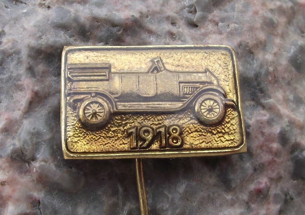 Trucks Vans Buses Through the Ages History Vintage Car Pin Badge - Badgecrazy