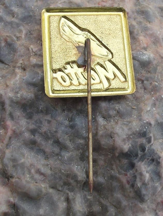 Antique Matto Footwear Shoe & Boot Maker Advertising Pin Badge - Badgecrazy