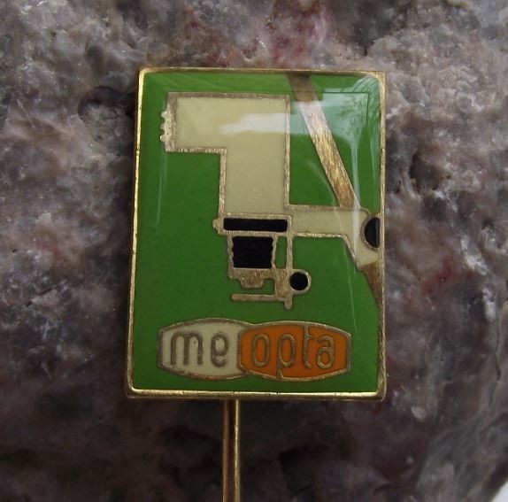 Meopta Czechoslovakia Photographic Photo Negative Enlarger Advertising Pin Badge - Badgecrazy