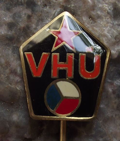 Army Museum of Czechoslovakia Communist Red Star Maces Aircraft Pin Badge - Badgecrazy