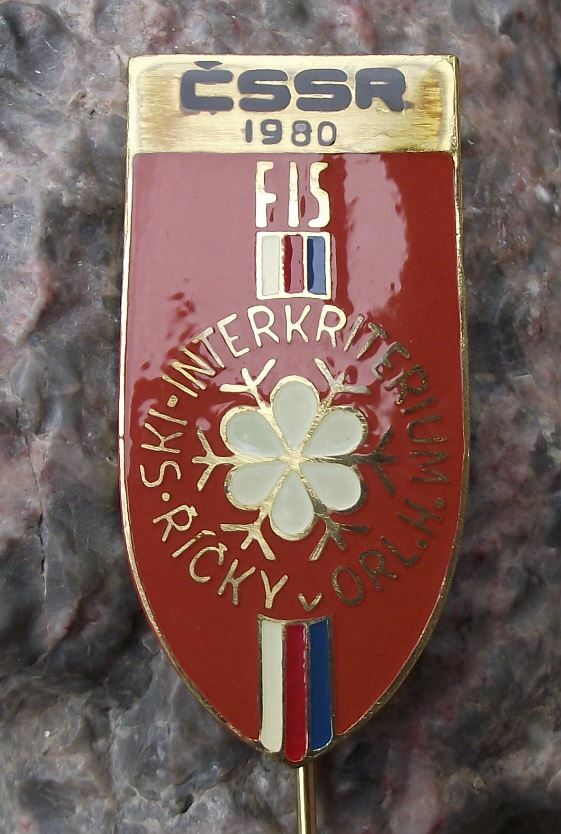 1980 FIS Skiing Qualification Competition Czechoslovakia Ricky Ski Pin Badge - Badgecrazy