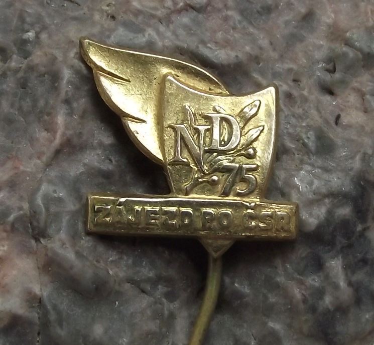 1958 Czech National Theater Prague Theatre Divadlo 75th Anniversary Pin Badge - Badgecrazy