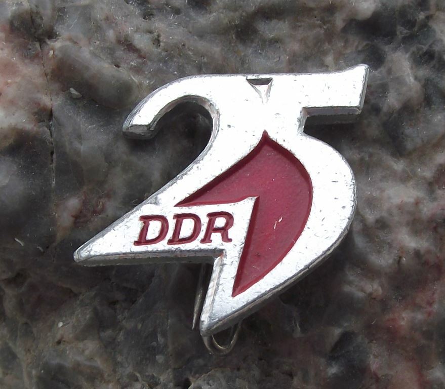 1974 Rare East Germany DDR GDR 25th Number 25 German Anniversary Pin Badge - Badgecrazy