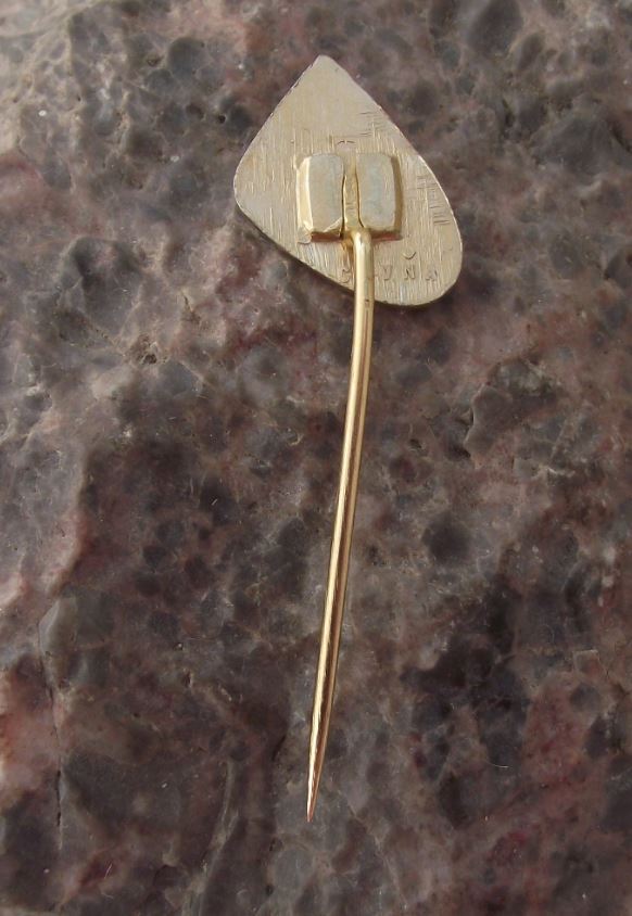 1964 National Czech Mining Miners Day Coal Mine Crossed Hammers Shaft Pin Badge - Badgecrazy