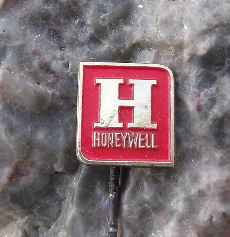 Honeywell Vintage Computer Mainframe Consumer Electronics Technology Pin Badge - Badgecrazy
