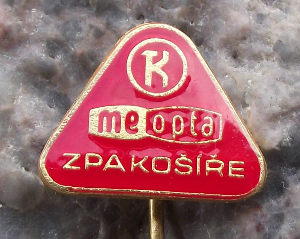 Meopta Camera Viewmaster Firm Zpakosire Factory Advertising Triangle Pin Badge - Badgecrazy