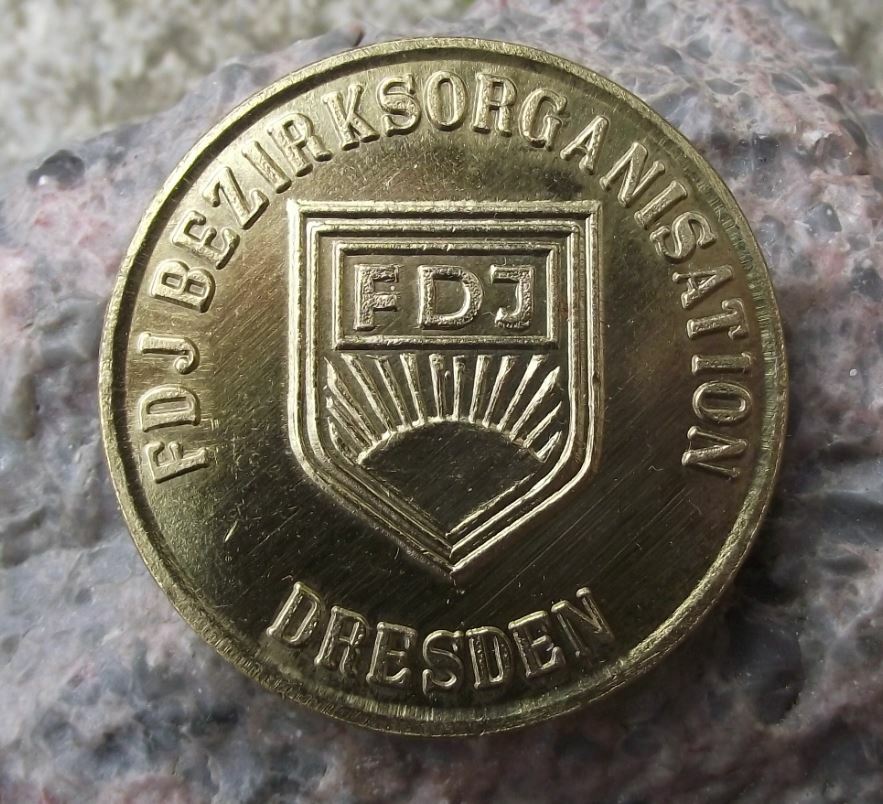 1986 FDJ Freie Deutsche DDR Germany Youth 40th Anniversary Dresden Medallion - Badgecrazy