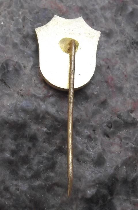 Ancient City of Lom Czechoslovakia Heraldic Crest Shield Souvenier Pin Badge - Badgecrazy
