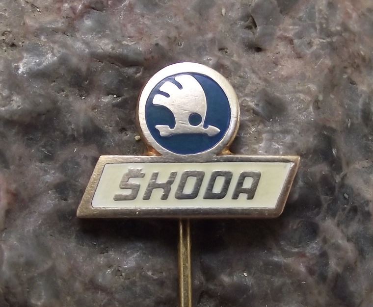 Vintage Skoda Cars Automobiles Company Winged Arrow Logo Enamel Pin Badge - Badgecrazy