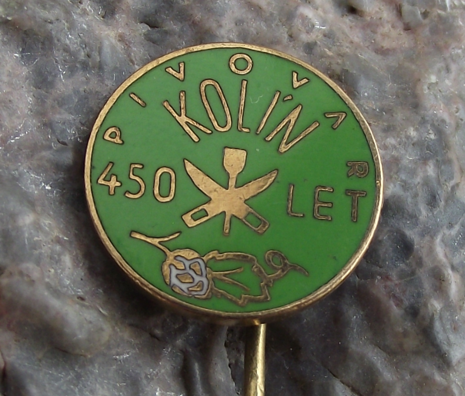 450 Years Pivovar Kolin Czech Lager Beer Anniversary Czechoslovakia Pin Badge - Badgecrazy