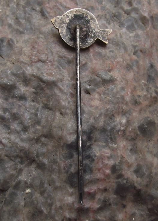Antique Slavia Czechoslovakia Air Weapons Factory Arrow Logo Gun Rifle Pin Badge - Badgecrazy