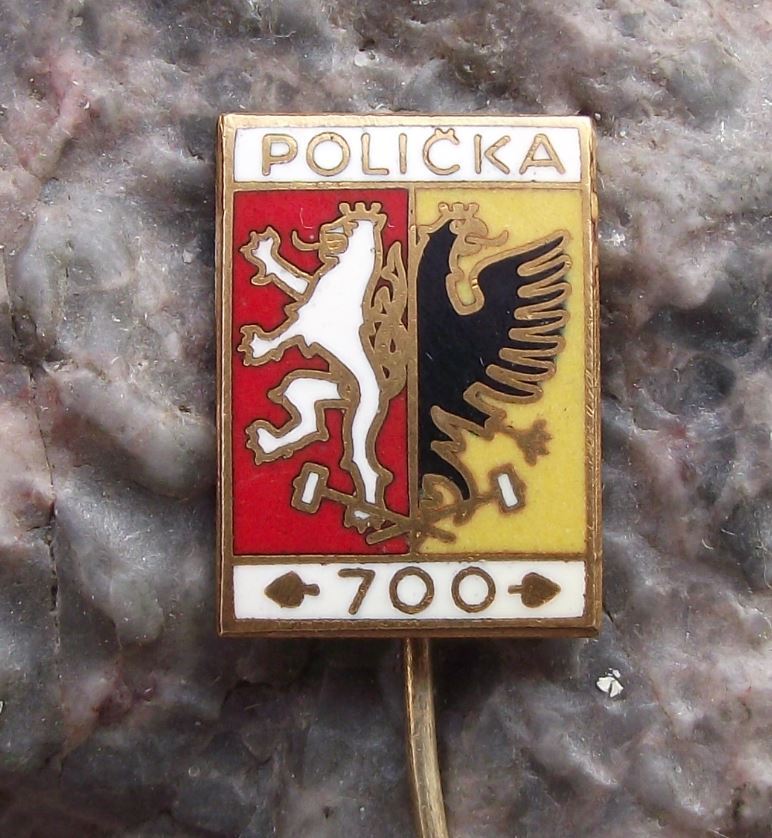 1965 Policka 700th Anniversary Heraldic Crest Lion Eagle Coat of Arms Pin Badge - Badgecrazy