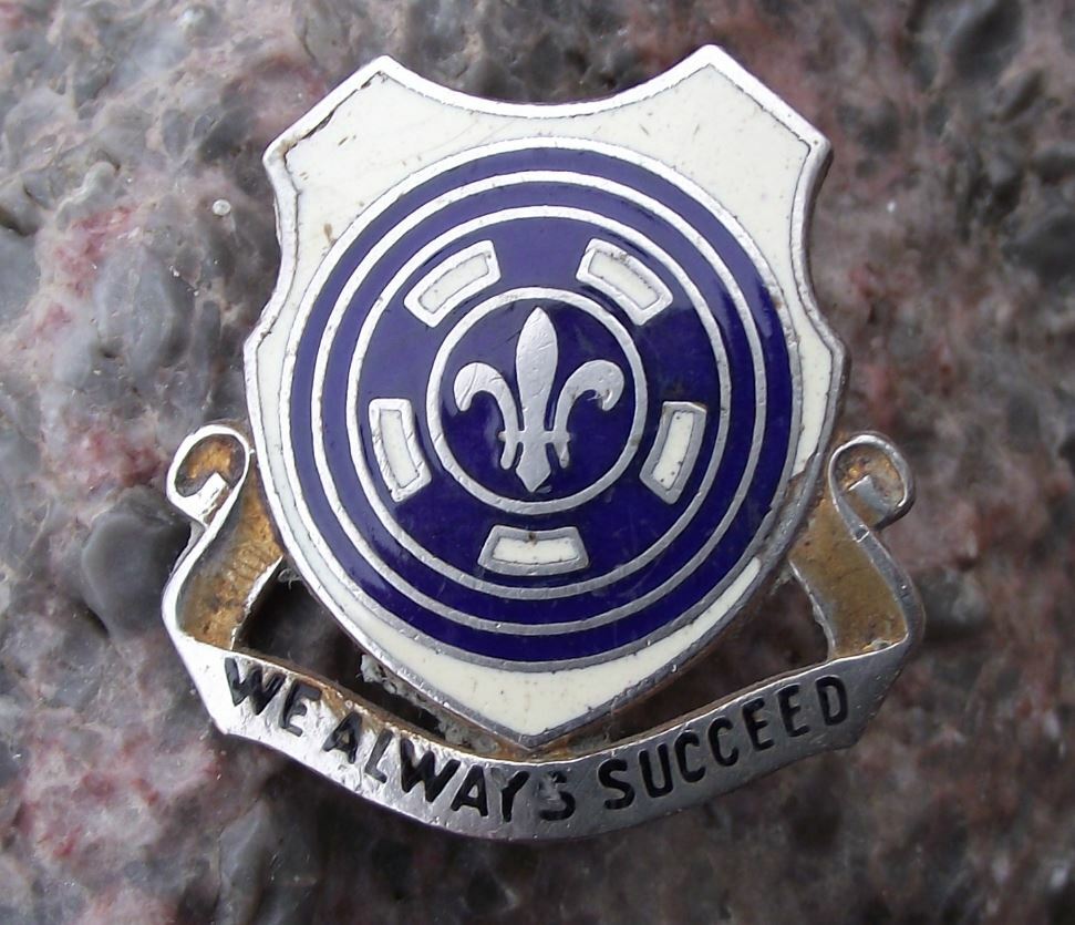 Vintage US Army 504th Supply and Transport Battallion DUI Clutchback Pin Badge - Badgecrazy