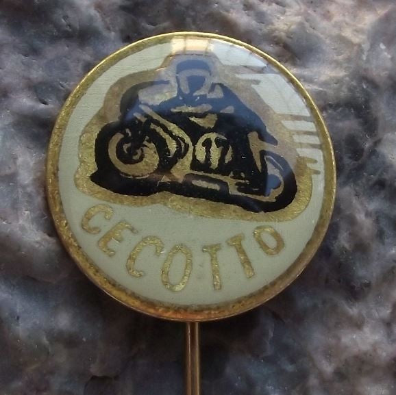 Alberto Johnny Cecotto MotoGP Yamaha Motorbike Grand Prix Road Racer Pin Badge - Badgecrazy