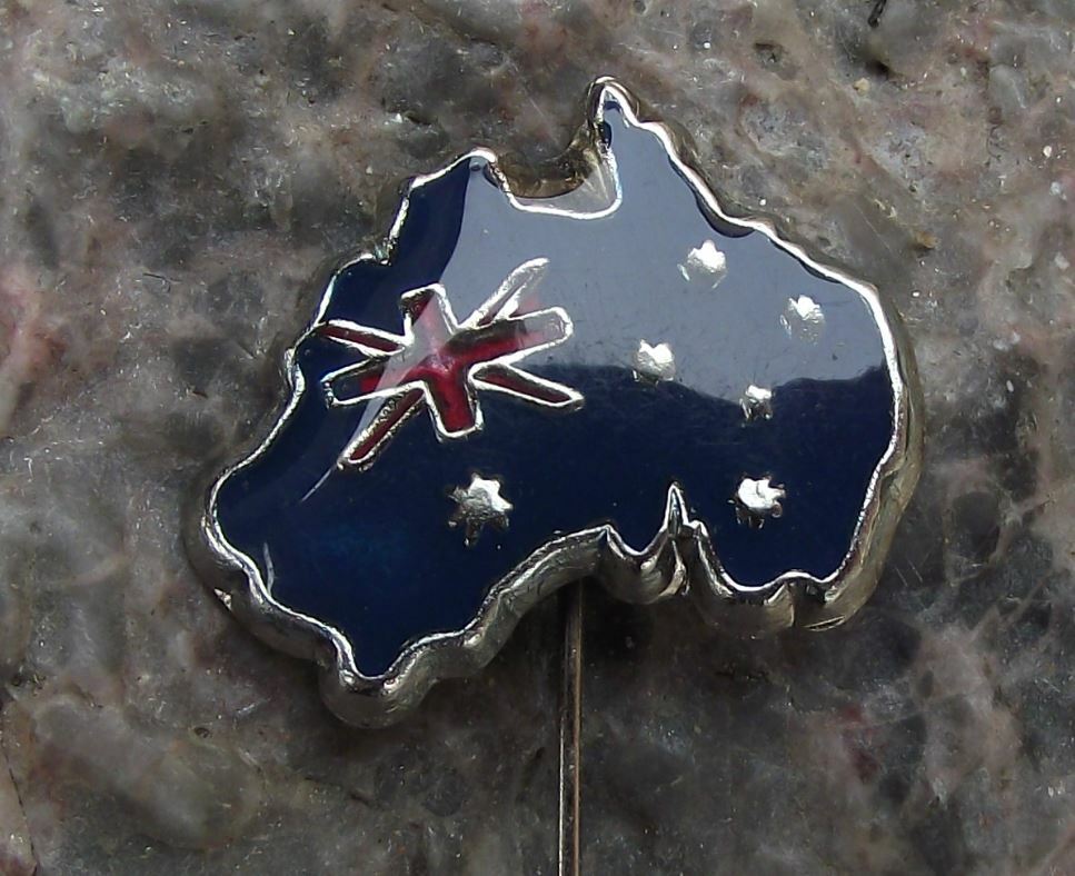 Flag of Australia Blue Ensign Commonwealth Star Continent Map Shape Pin Badge - Badgecrazy