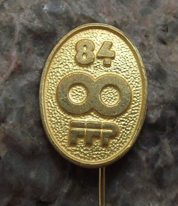 1984 FFP Czech Filmovy Exhibition 36th Communist Workers Film Festival Pin Badge - Badgecrazy