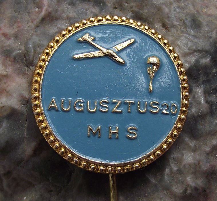 Hungary Civil Defense MHSz MHS August 20th Parachute Jump Military Pin Badge - Badgecrazy