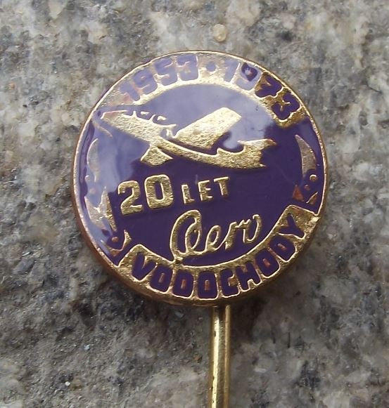 1973 Aero Albatros L 39 Albatross Jet Trainer Combat Aircraft Photo & Pin Badge - Badgecrazy