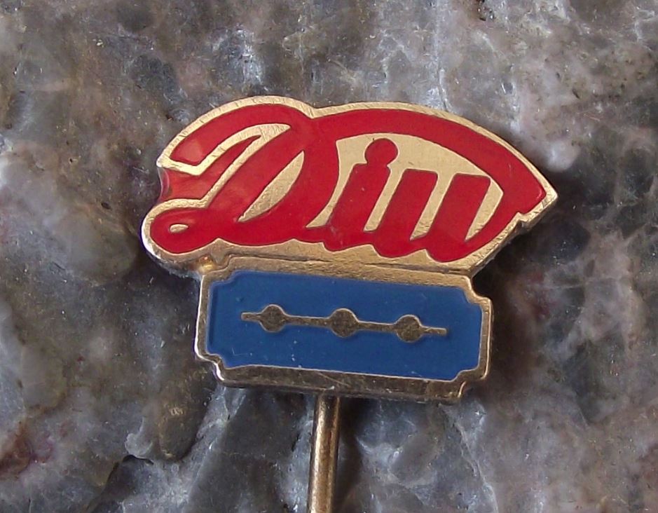 Antique DIU Astra Double Edged Safety Razor Blade Mens Shaving Company Pin Badge - Badgecrazy