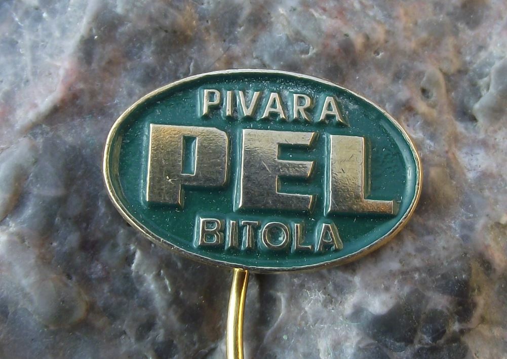 Antique Pivara Pel Bitola Macedonia Lager Beer Brewery Advertising Pin Badge - Badgecrazy