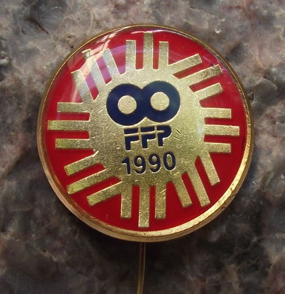 1990 FFP Czech Filmovy Exhibition 41st Communist Workers Film Festival Pin Badge - Badgecrazy