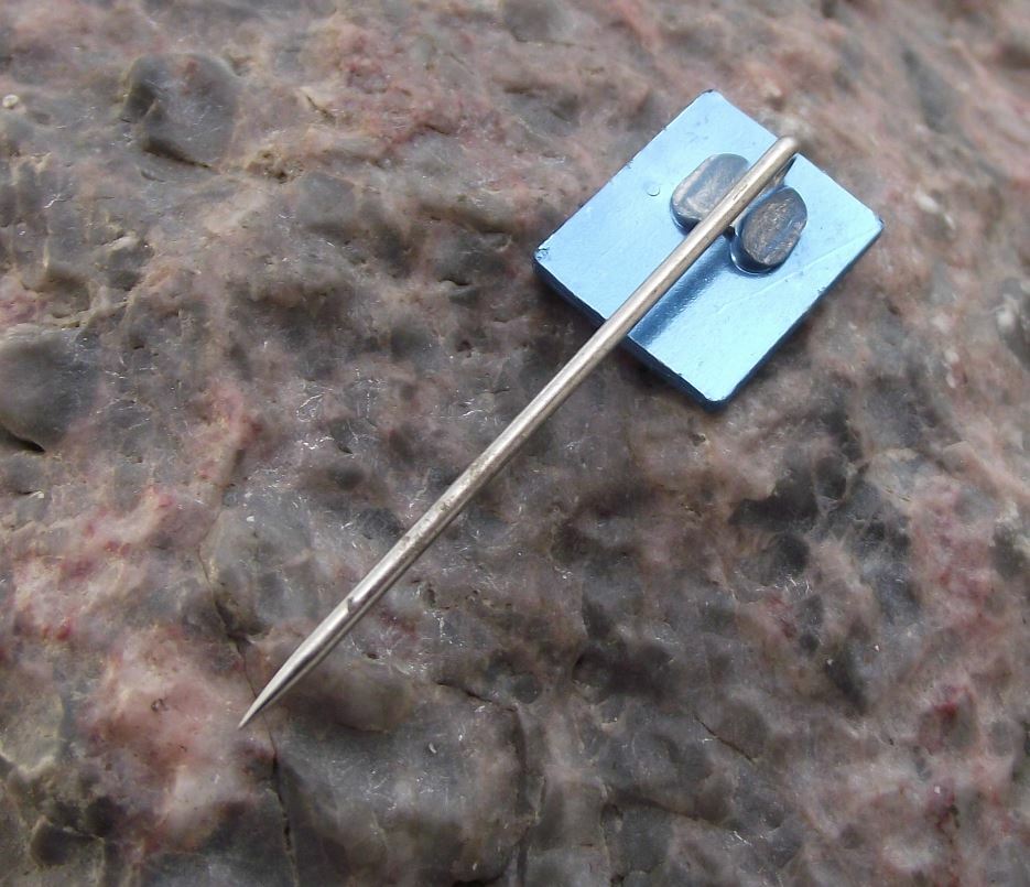 Vintage Blue British Leyland Automobiles Classic Car Manufacturer Logo Pin Badge - Badgecrazy