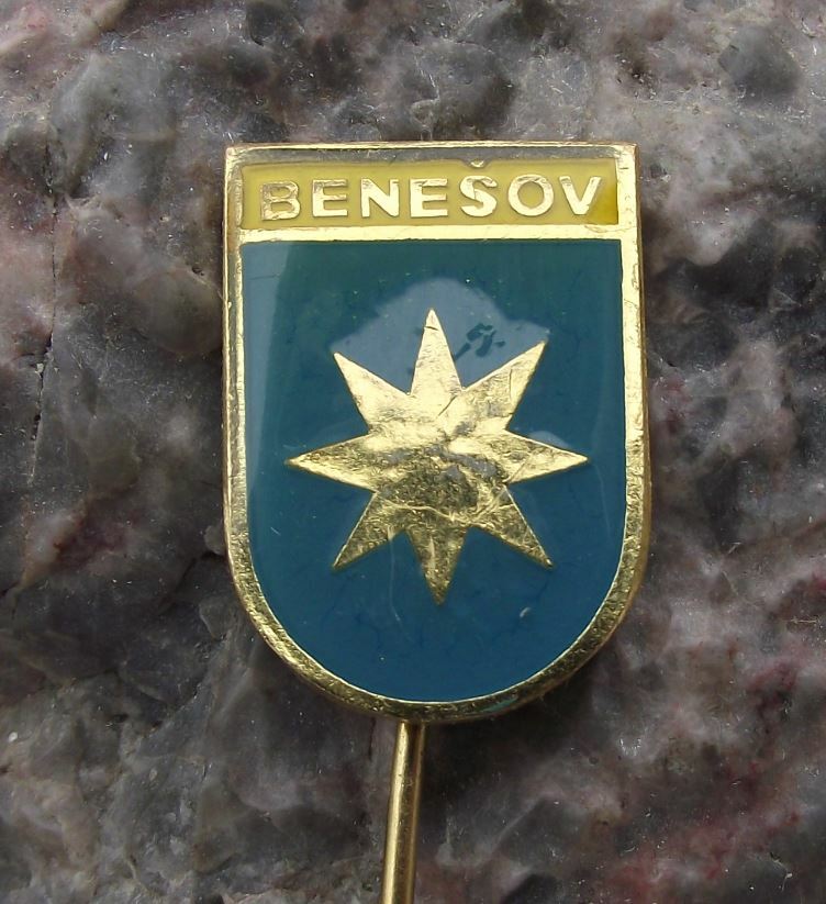 Antique Benesov Czech Town Beneschau Gold Star Heraldic Crest Shield Pin Badge - Badgecrazy