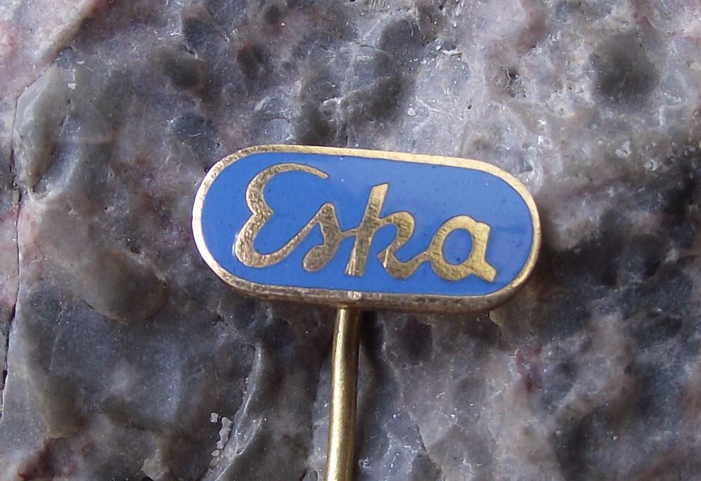 Vintage ESKA Bicycle & Motorbike Works Script Logo Cycle Bike Company Pin Badge - Badgecrazy